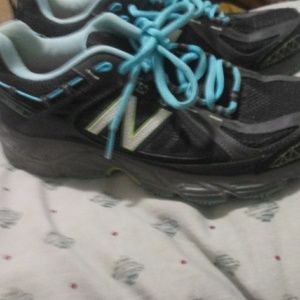 New balance shoes